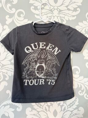 💫4/$25 • Band Merch Queen Tour '75 Cotton T-Shirt
